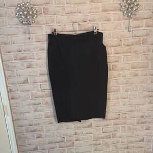 Elegant Black Pencil Skirt